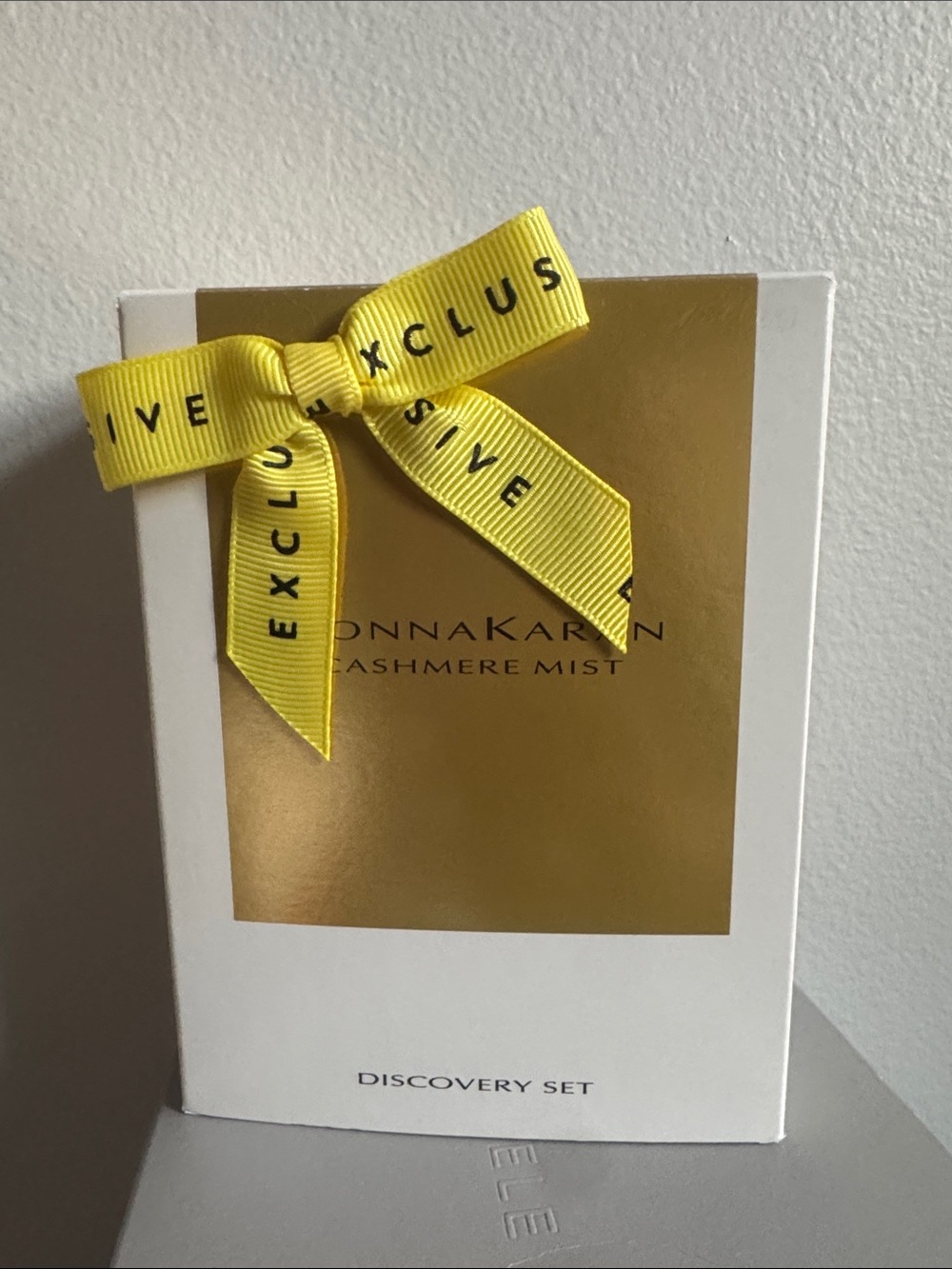 NEW Donna Karan Kids Yellow Ribbon Bow Accessory